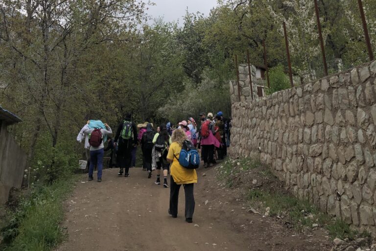 طبیعتگردی خانوادگی آهار